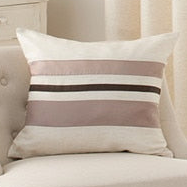 Moderne gardin med brune striber