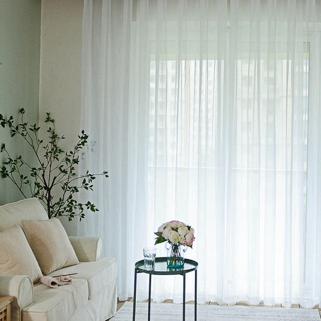 Klassisk hvidt gennemsigtigt gardin til stue