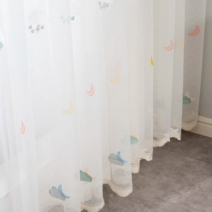 Sødt gennemsigtigt gardin til børneværelset