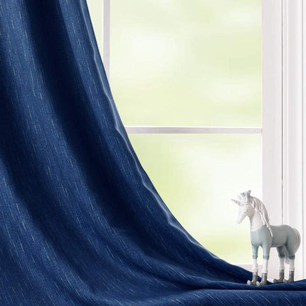 Mørkt meleret gardin til stuen