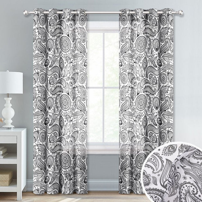 Let gardin med brunt paisley-mønster