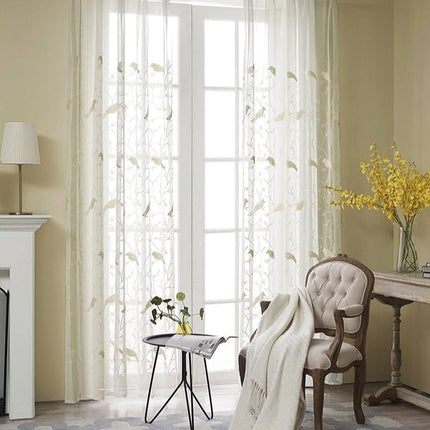 Let hørlook-gardin med fuglebroderi