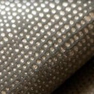 Gråt mørklægningsgardin med perforeret mønster