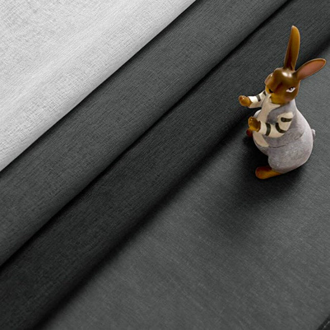 Let gardin med sort gradient effekt