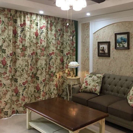 Romantisk mørklægningsgardin med rosenmotiv