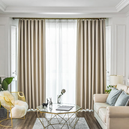 Elegant beige mørklægningsgardin til soveværelse