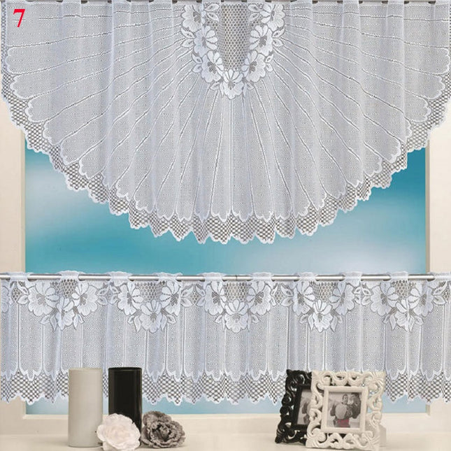 Køkkengardin i blonder med buekant