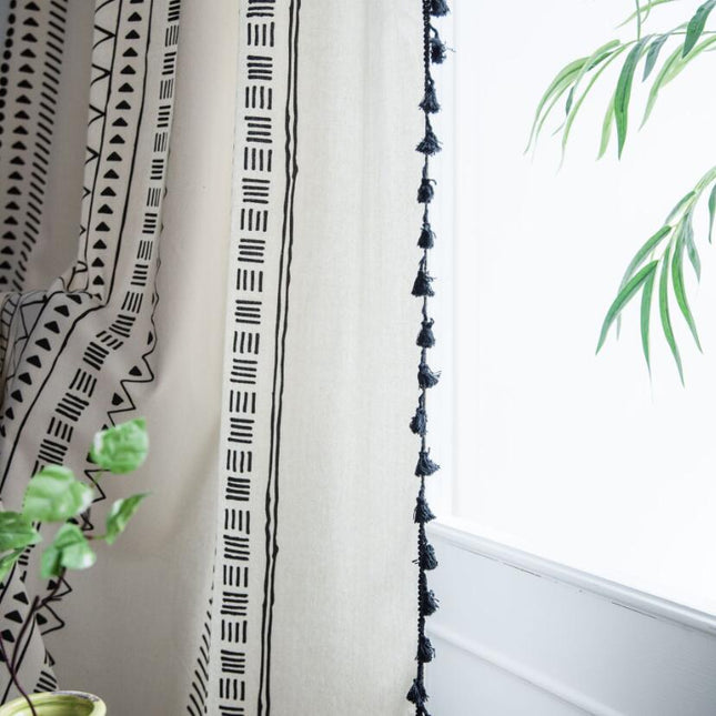 Boheme gardin med sorte kvaster