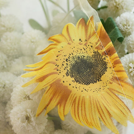 Let gardin med solsikke mønster