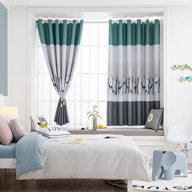 Børnegardin med skovdyr og træer