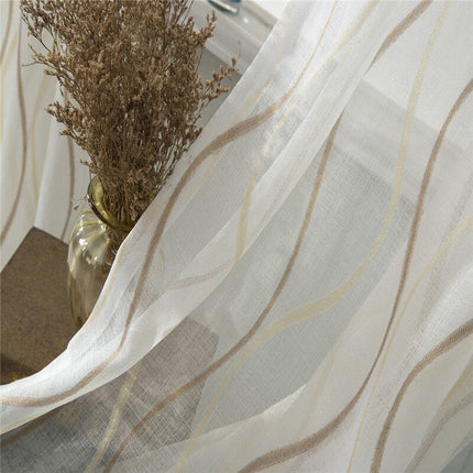 Let gardin med bølget mønster