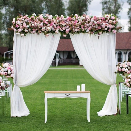 Hvidt let gardin til festdekoration