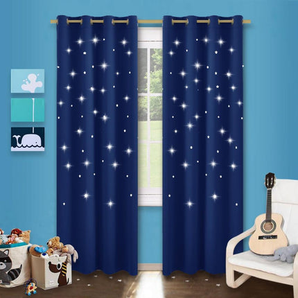 Mørklægningsgardin med stjerner til børneværelse