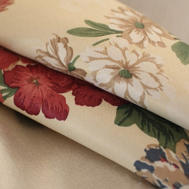 Romantisk mørklægningsgardin med rosenmotiv