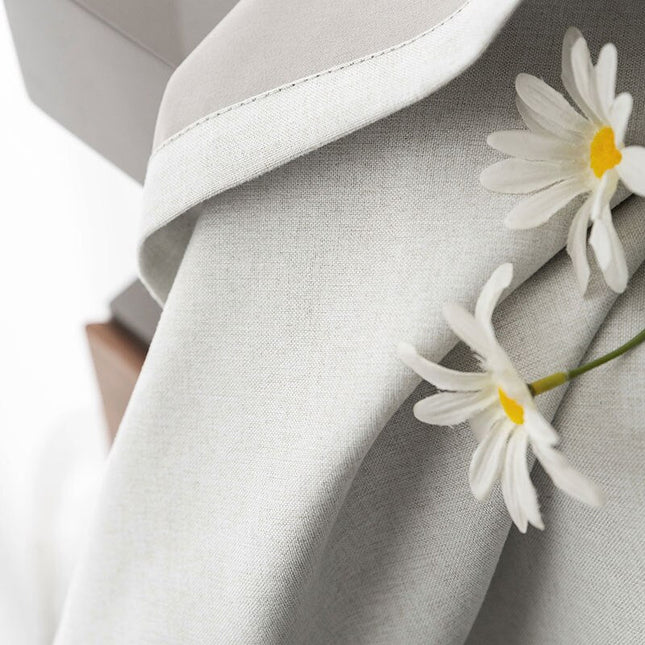 Hvidt lystæt gardin til soveværelse