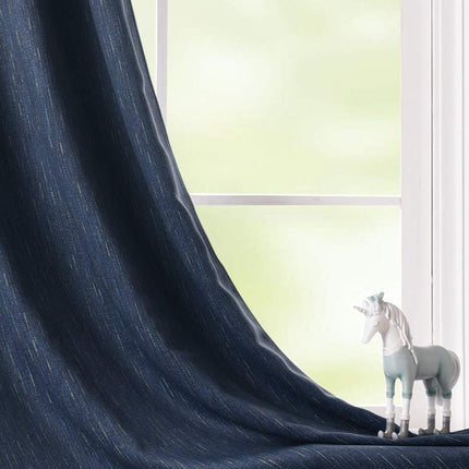 Mørkt meleret gardin til stuen