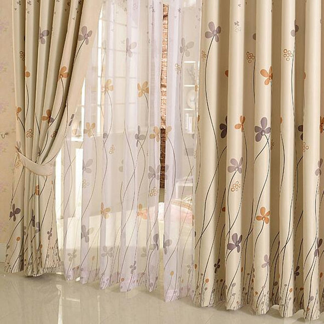 Let gardin med fint blomstermønster