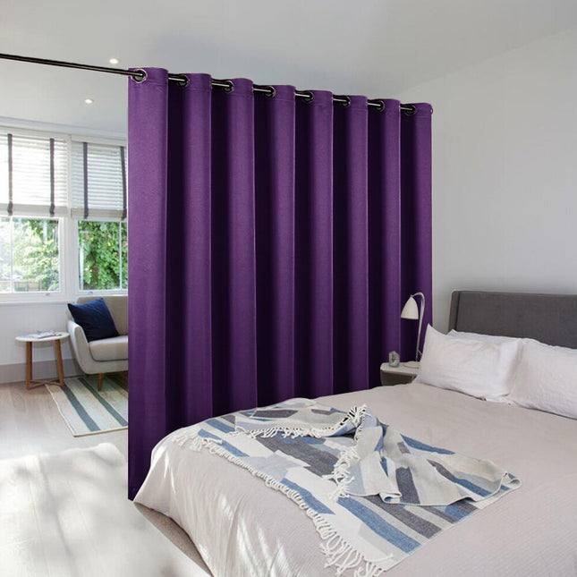 Mørklægningsgardin som praktisk rumdeler