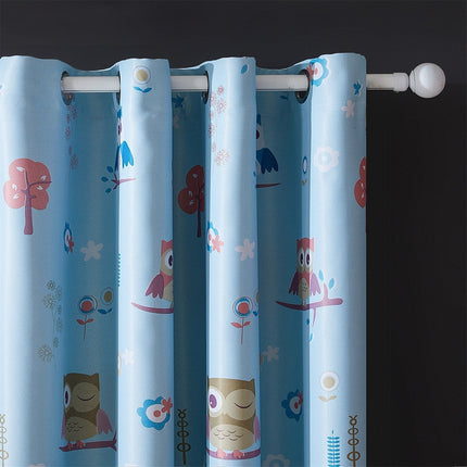 Blåt mørklægningsgardin med ugler til børn