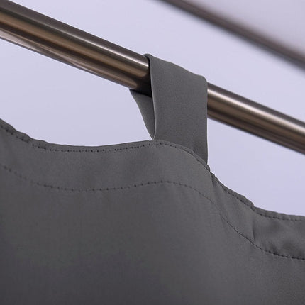 Lyst mørklægningsgardin med brede stropper