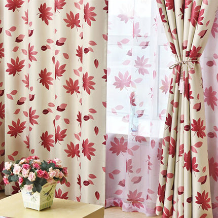 Let gardin med røde ahornblade