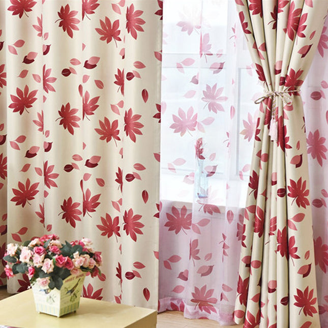 Let gardin med røde ahornblade