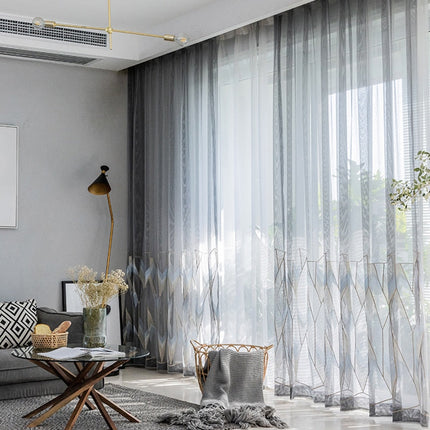 Tyndt gardin med geometrisk broderi