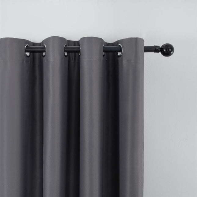 Ensfarvet mørklægningsgardin i antracitgrå