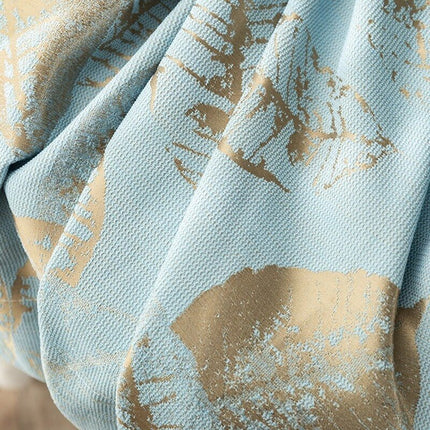 Elegant gardin med gyldent grenmønster