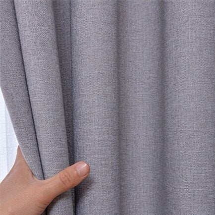 Ensfarvet gråt mørklægningsgardin til soveværelse
