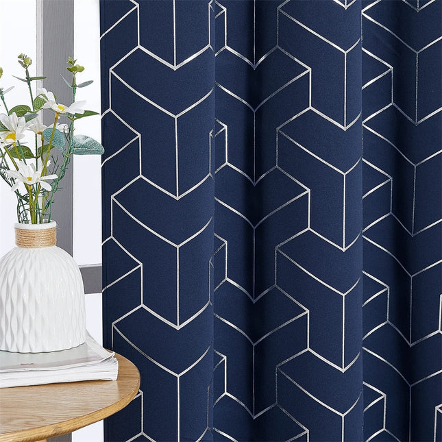 Mørkeblåt mørklægningsgardin med guldmønster