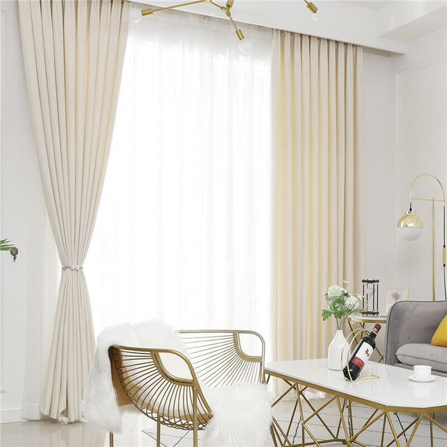 Mørklægningsgardin i elegant beige fløjl