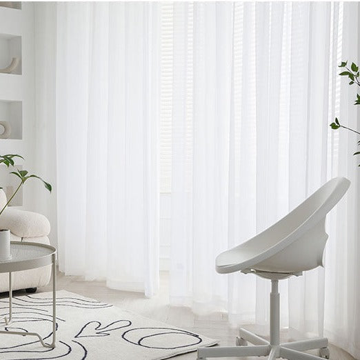 Klassisk hvidt gennemsigtigt gardin til stue