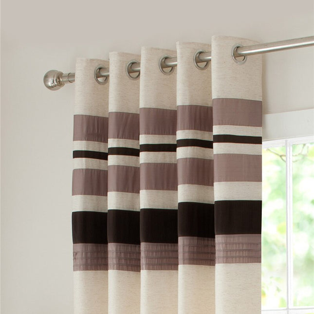Moderne gardin med brune striber