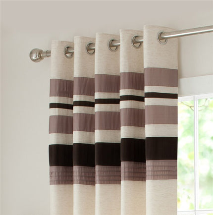 Moderne gardin med brune striber