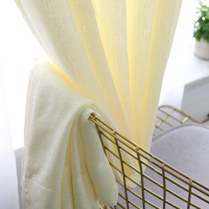 Hvidt let gardin med struktur