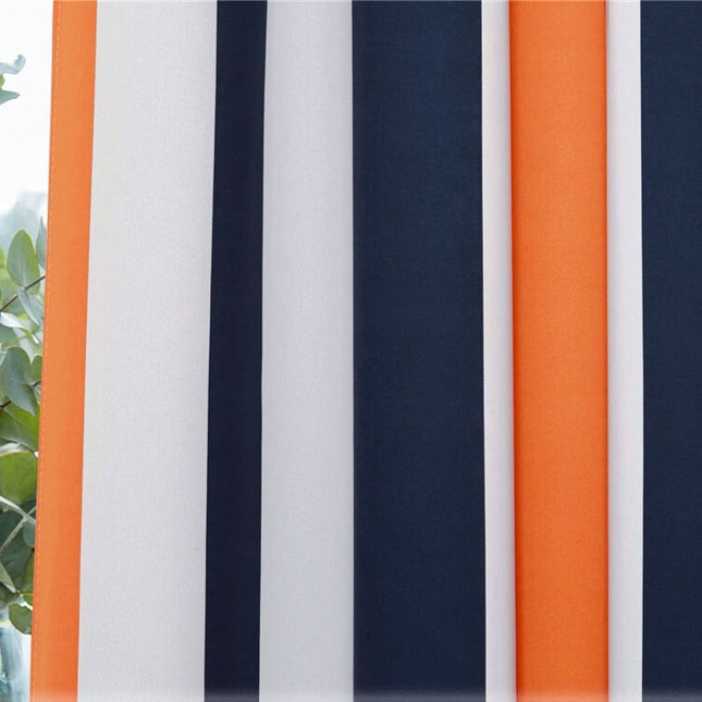 Kort stribet mørklægningsgardin til børneværelse