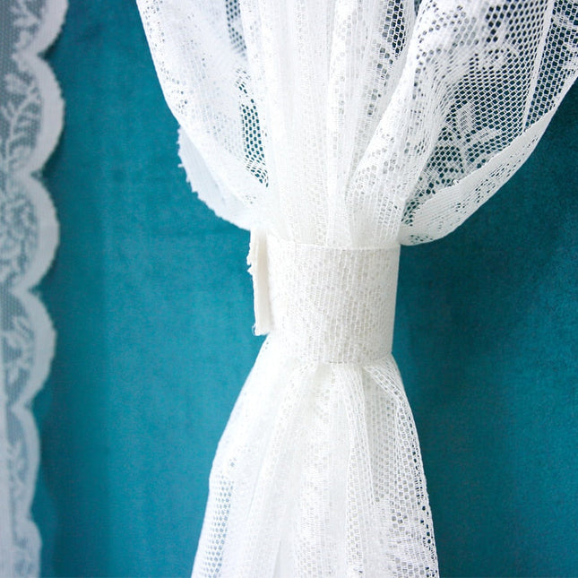 Romantisk hvidt blonde-gardin