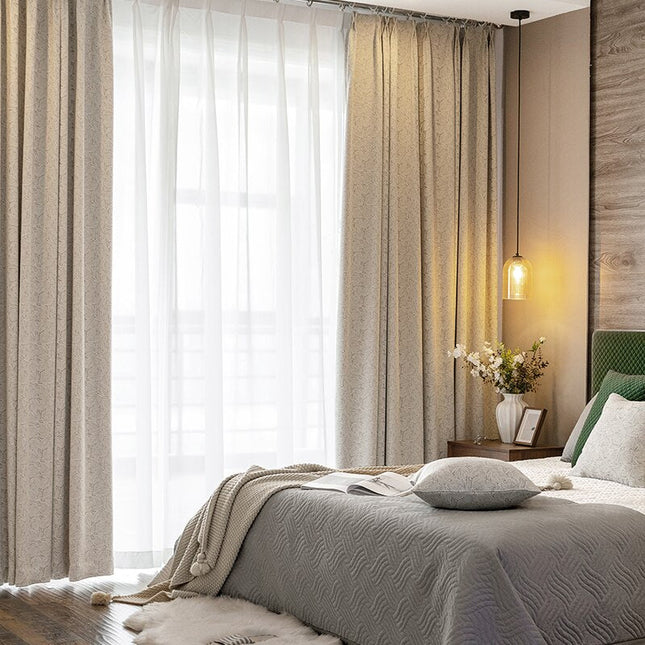 Råhvidt mørklægningsgardin med blondemønster