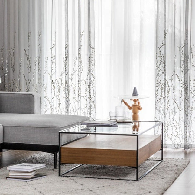 Let gardin med broderede grene