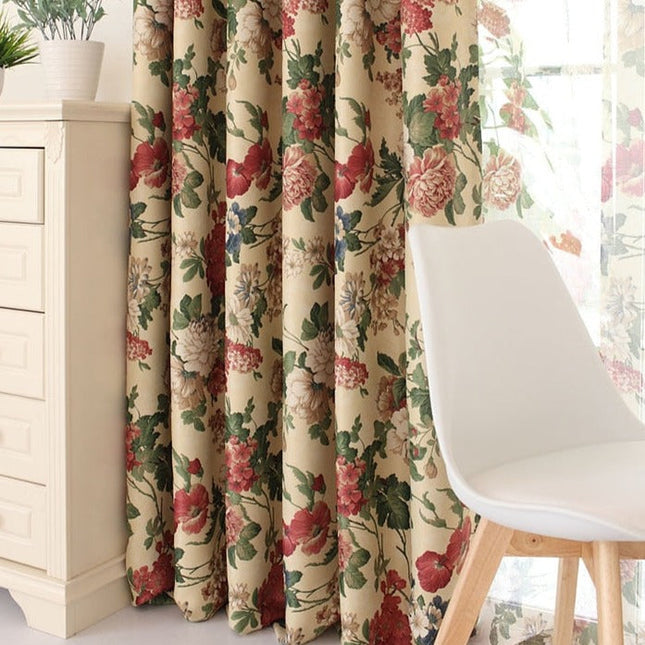 Romantisk mørklægningsgardin med rosenmotiv