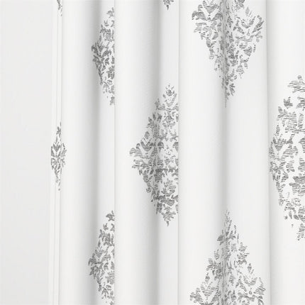 Hvidt gardin med gråt damaskmønster