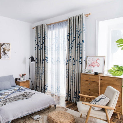 Gardin med blå blade motiv