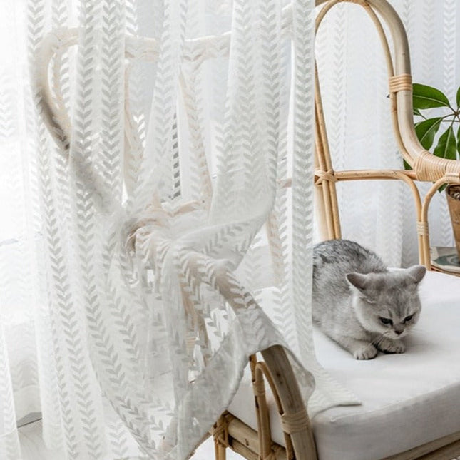 Lysdæmpende gardin med elegant mønster