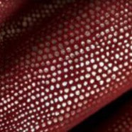 Bordeaux mørklægningsgardin med tekstur