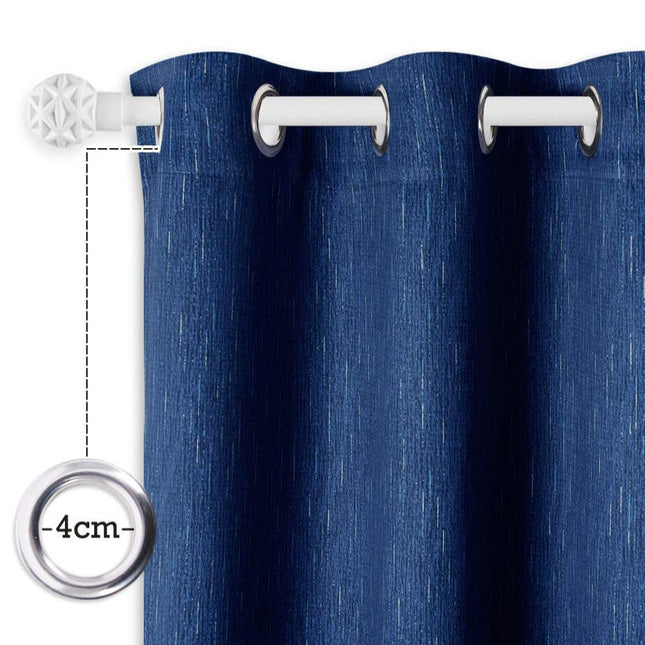 Mørkt meleret gardin til stuen