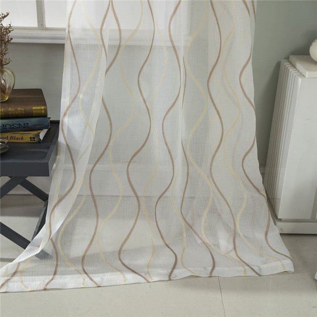 Let gardin med bølget mønster