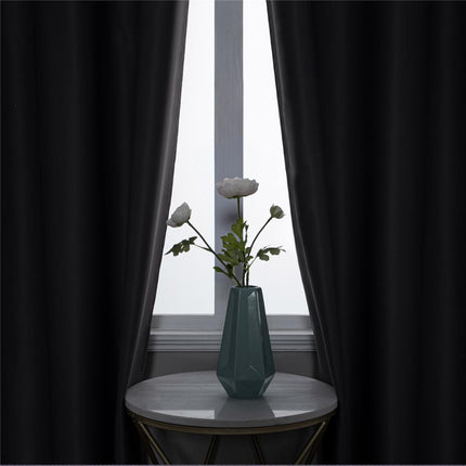 Beige mørklægningsgardin til soveværelse og stue