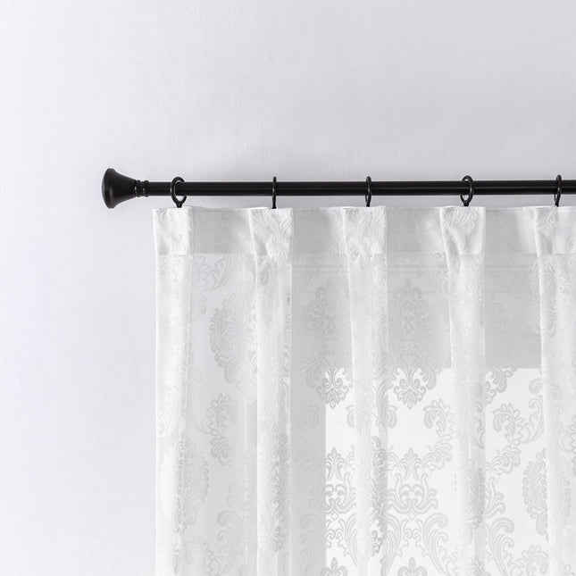 Gennemsigtigt gardin med damask mønster