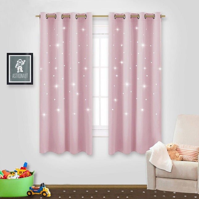 Mørklægningsgardin med stjerner til børneværelse